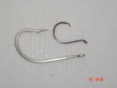 Difference between J Hooks vs C Hooks